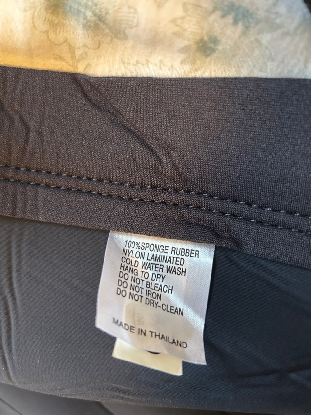 Matuse Briza Vest, size 12 - Picture 4 of 8